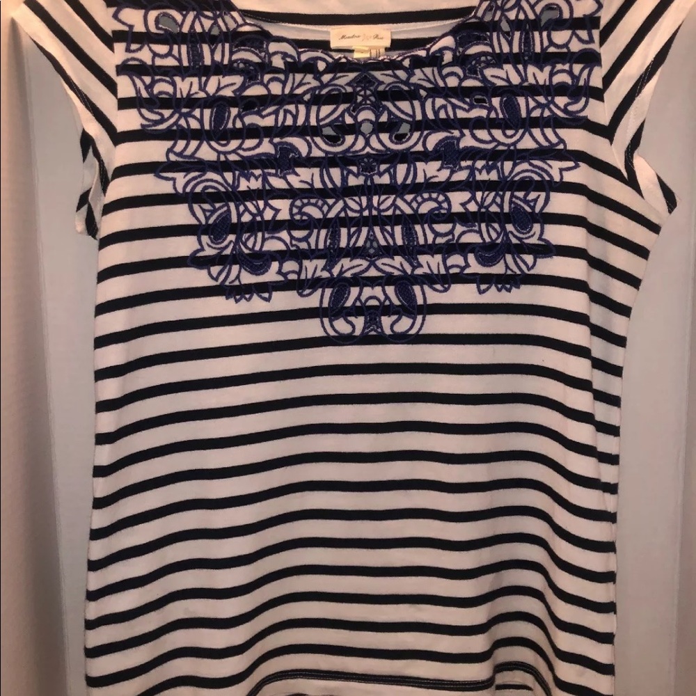 Anthropologie Meadow Rue
Striped Short Sleeve top